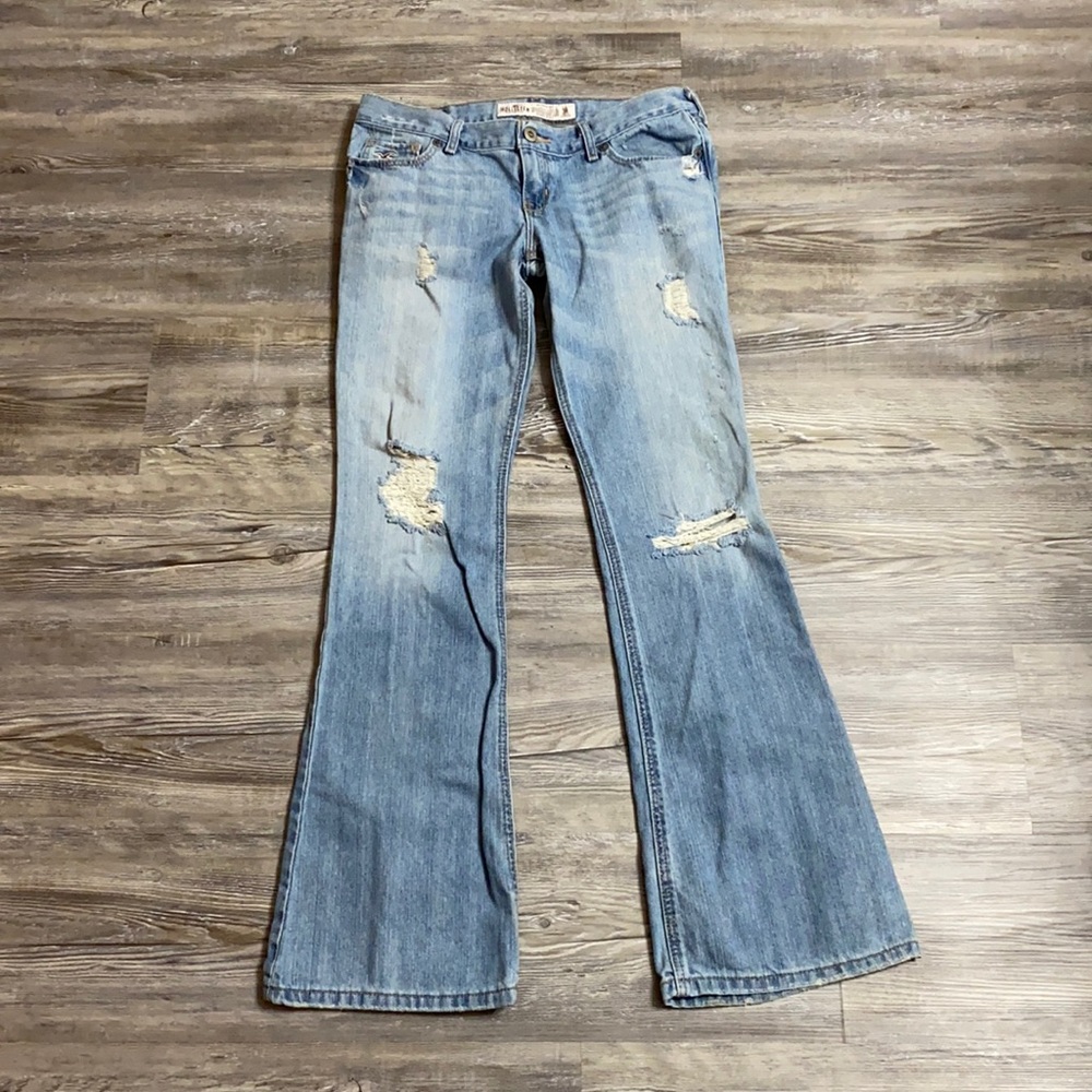 Juniors 3 HOLLISTER Flare Jeans